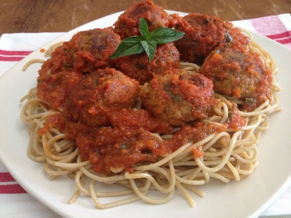 spaggeti keftedakia1