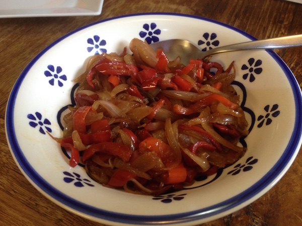 karamelomena kremmydia piperia1