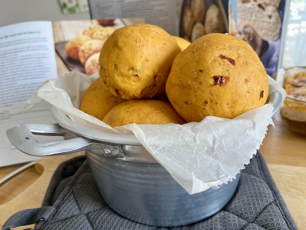 psomakia liastes ntomates1