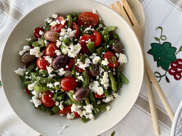 salata strogyla fasolakia